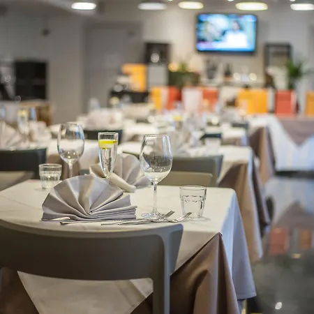 As 4* Камбьаго